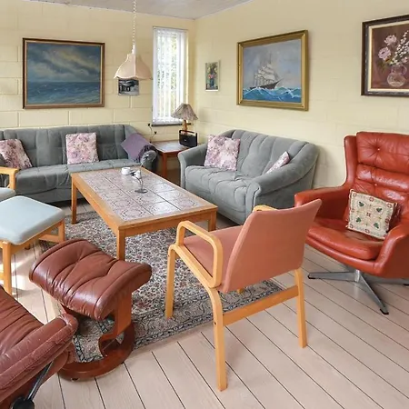 Three-bedroom In Egernsund